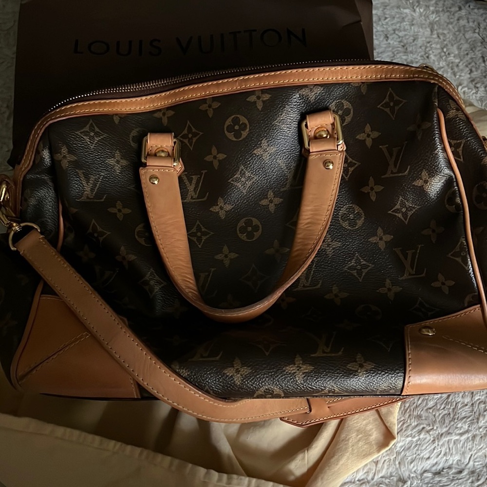 LV Purse